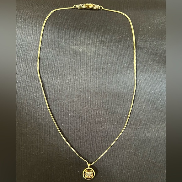 Nina Ricci Jewelry - Nina Ricci Gold Pendant Necklace